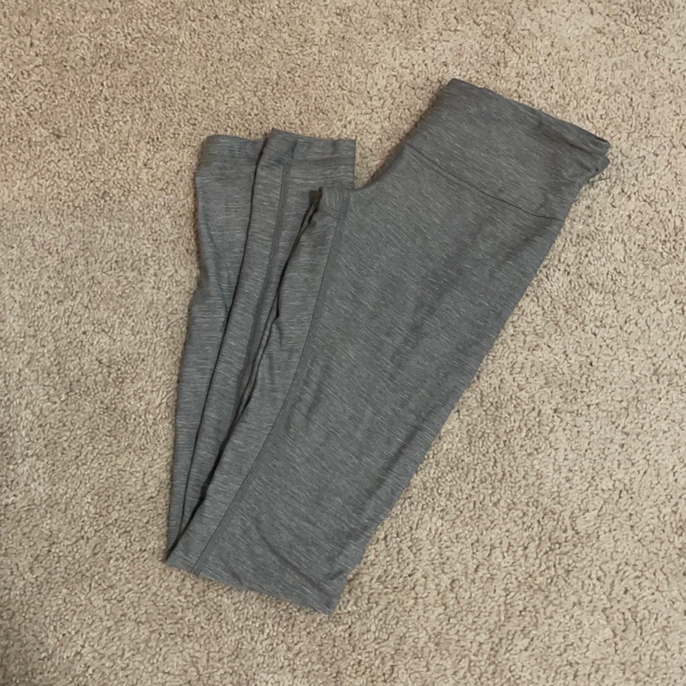 Lululemon workout leggings size 4 grey.
